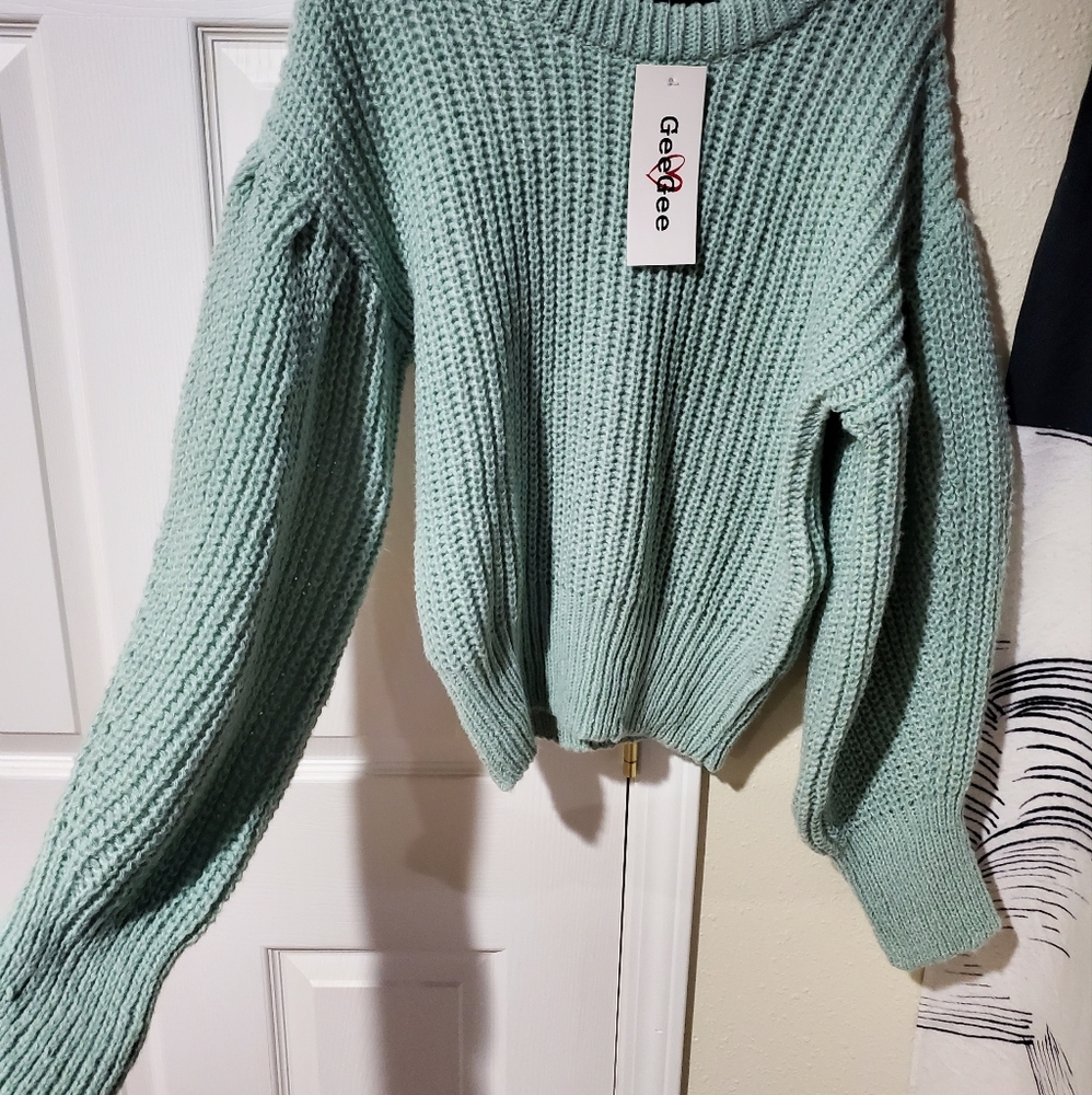 Geegee Sweater - Picture 2 of 3